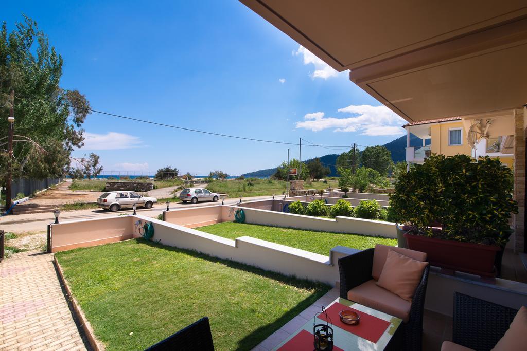 Meltemi Villa Chrysi Ammoudia Luaran gambar